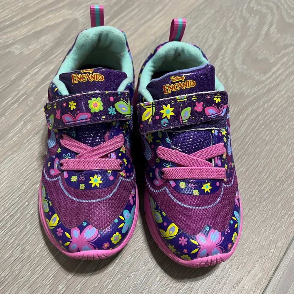 Disney. Encanto toddler runners. Size 10. EUC.